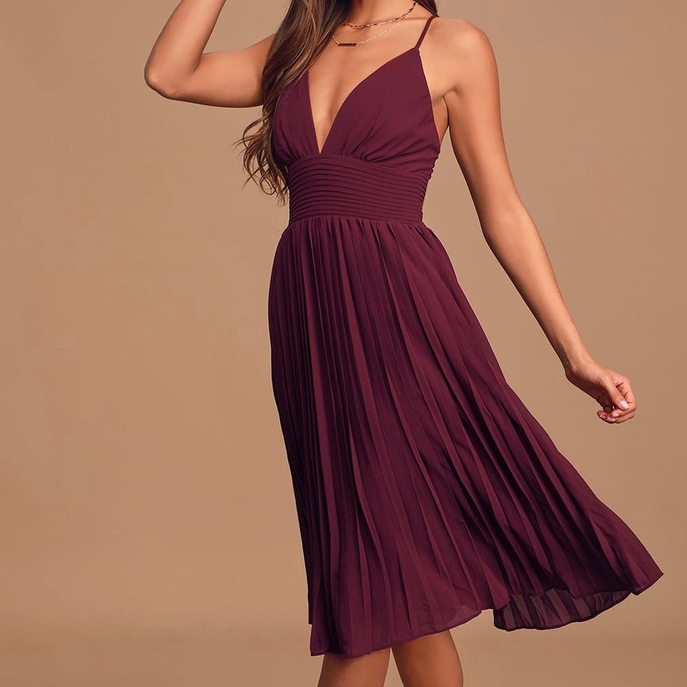 Lulu’s Love Me To The Moon Pleated Dress